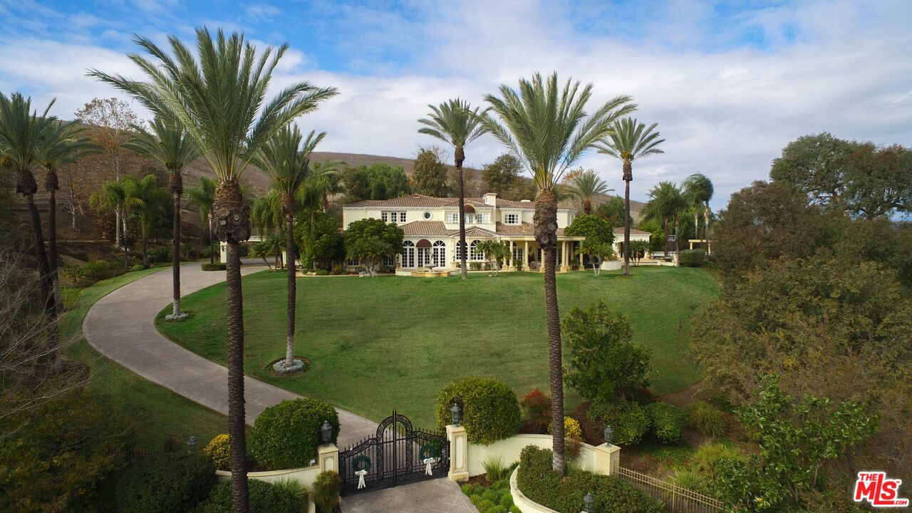 Westlake Village, California, 91362, United States, 7 Bedrooms Bedrooms, ,6 BathroomsBathrooms,Residential,For Sale,2003062