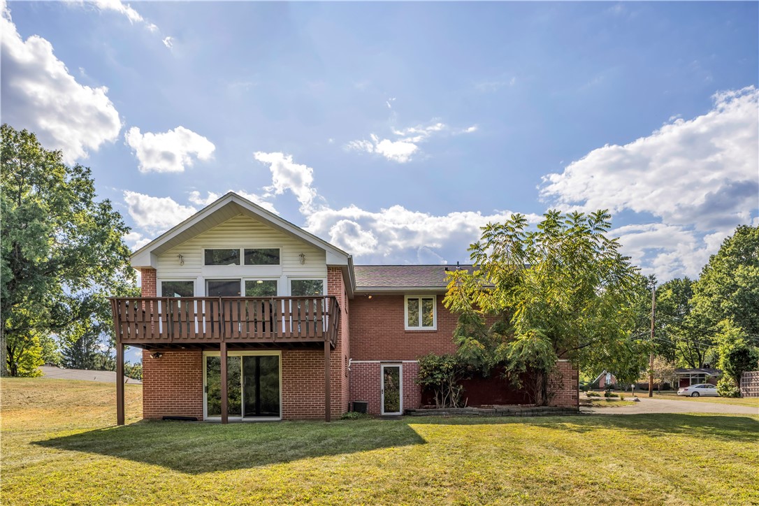 McCandless, Pennsylvania, 15101, United States, 4 Bedrooms Bedrooms, ,3 BathroomsBathrooms,Residential,For Sale,1940851