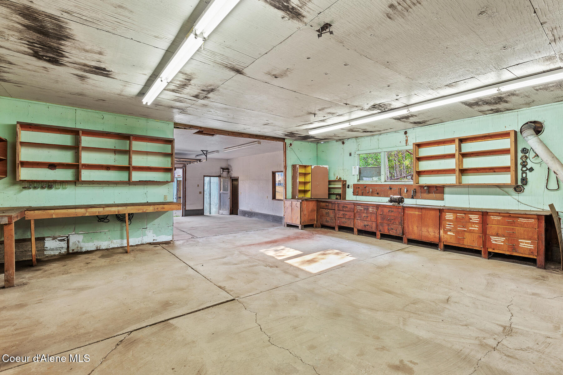 Rathdrum, Idaho, 83858, United States, 2 Bedrooms Bedrooms, ,1 BathroomBathrooms,Residential,For Sale,1981351