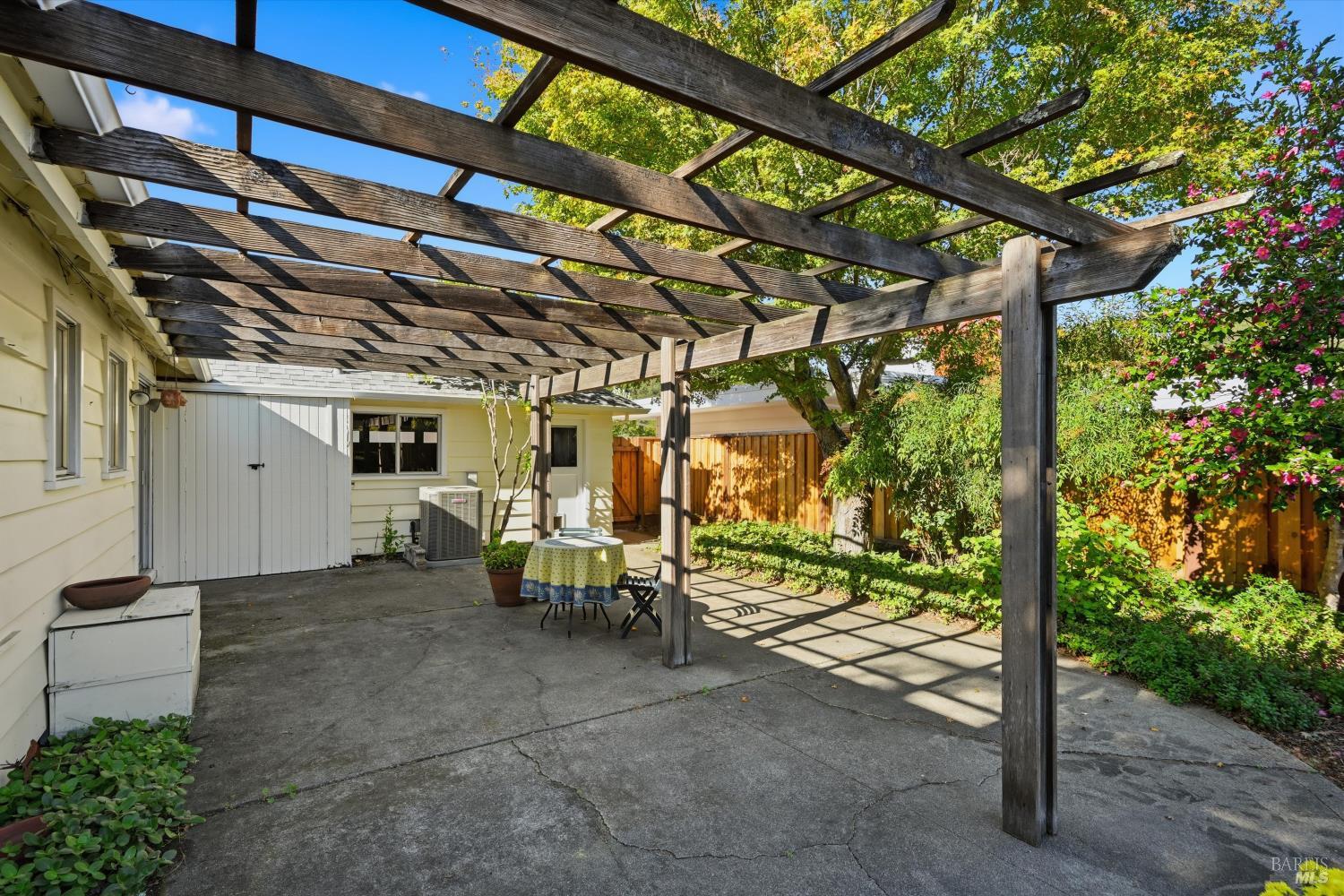 Santa Rosa, California, 95404, United States, 3 Bedrooms Bedrooms, ,2 BathroomsBathrooms,Residential,For Sale,1986551