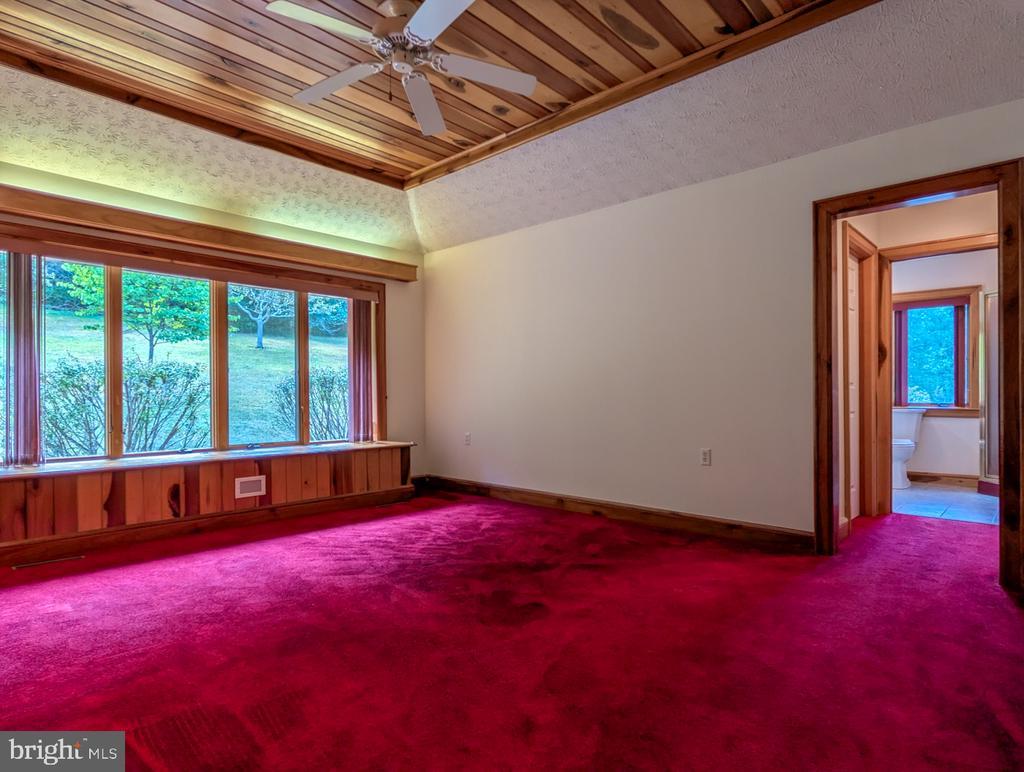 Buffalo Mills, Pennsylvania, 15534, United States, 3 Bedrooms Bedrooms, ,3 BathroomsBathrooms,Residential,For Sale,1948383