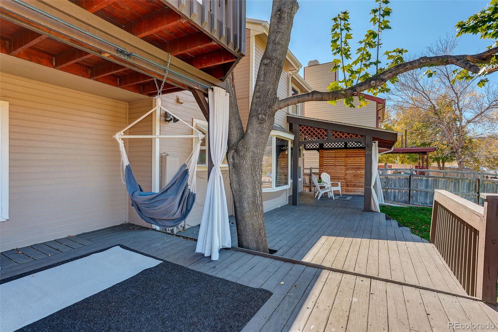 Littleton, Colorado, 80127, United States, 4 Bedrooms Bedrooms, ,2 BathroomsBathrooms,Residential,For Sale,2003001