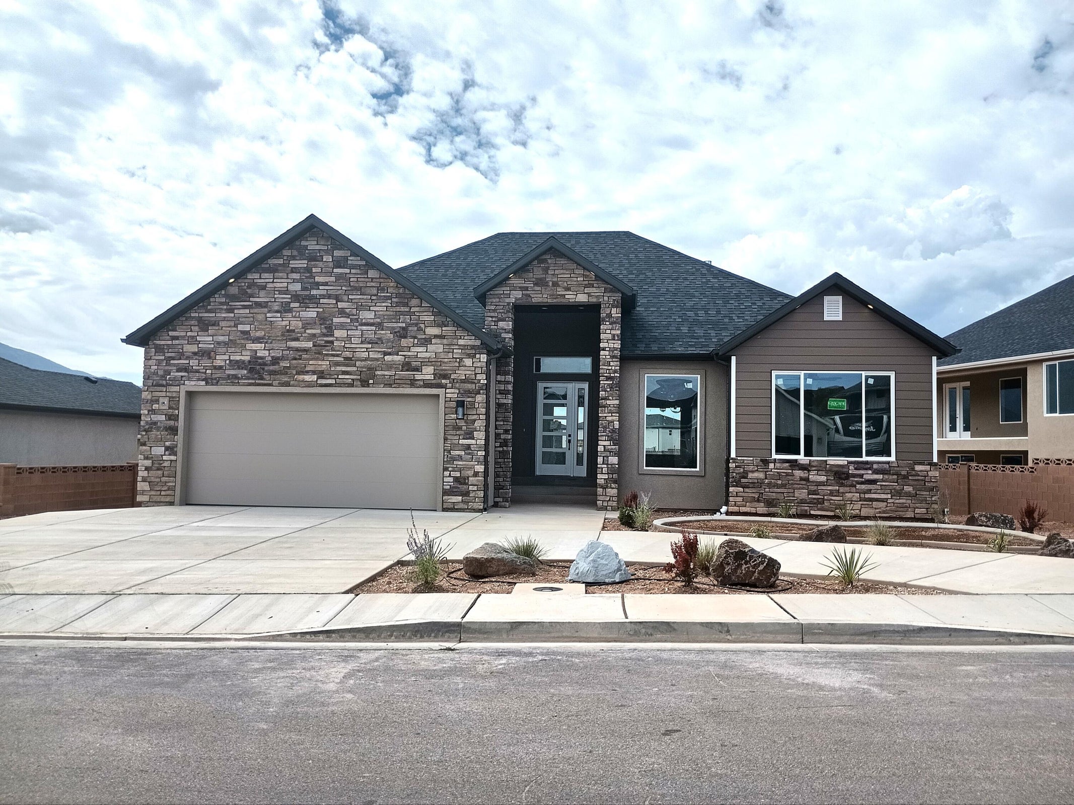 Cedar City, Utah, 84720, United States, 6 Bedrooms Bedrooms, ,3 BathroomsBathrooms,Residential,For Sale,1855787