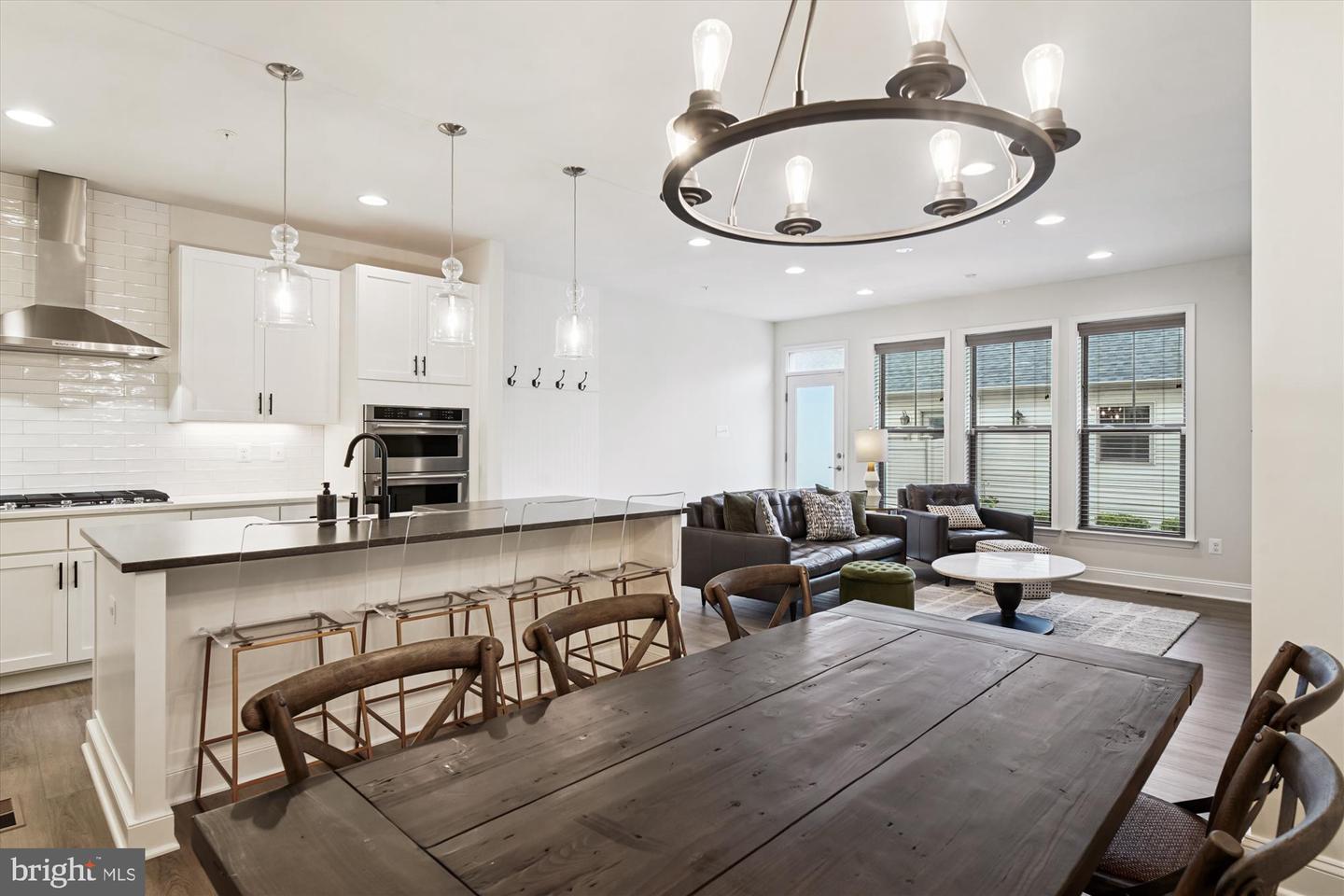 Frederick, Maryland, 21701, United States, 4 Bedrooms Bedrooms, ,4 BathroomsBathrooms,Residential,For Sale,1996927