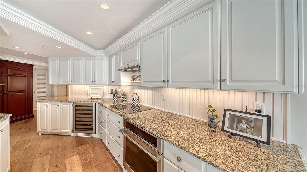 Sarasota, Florida, 34236, United States, 3 Bedrooms Bedrooms, ,3 BathroomsBathrooms,Residential,For Sale,1992113