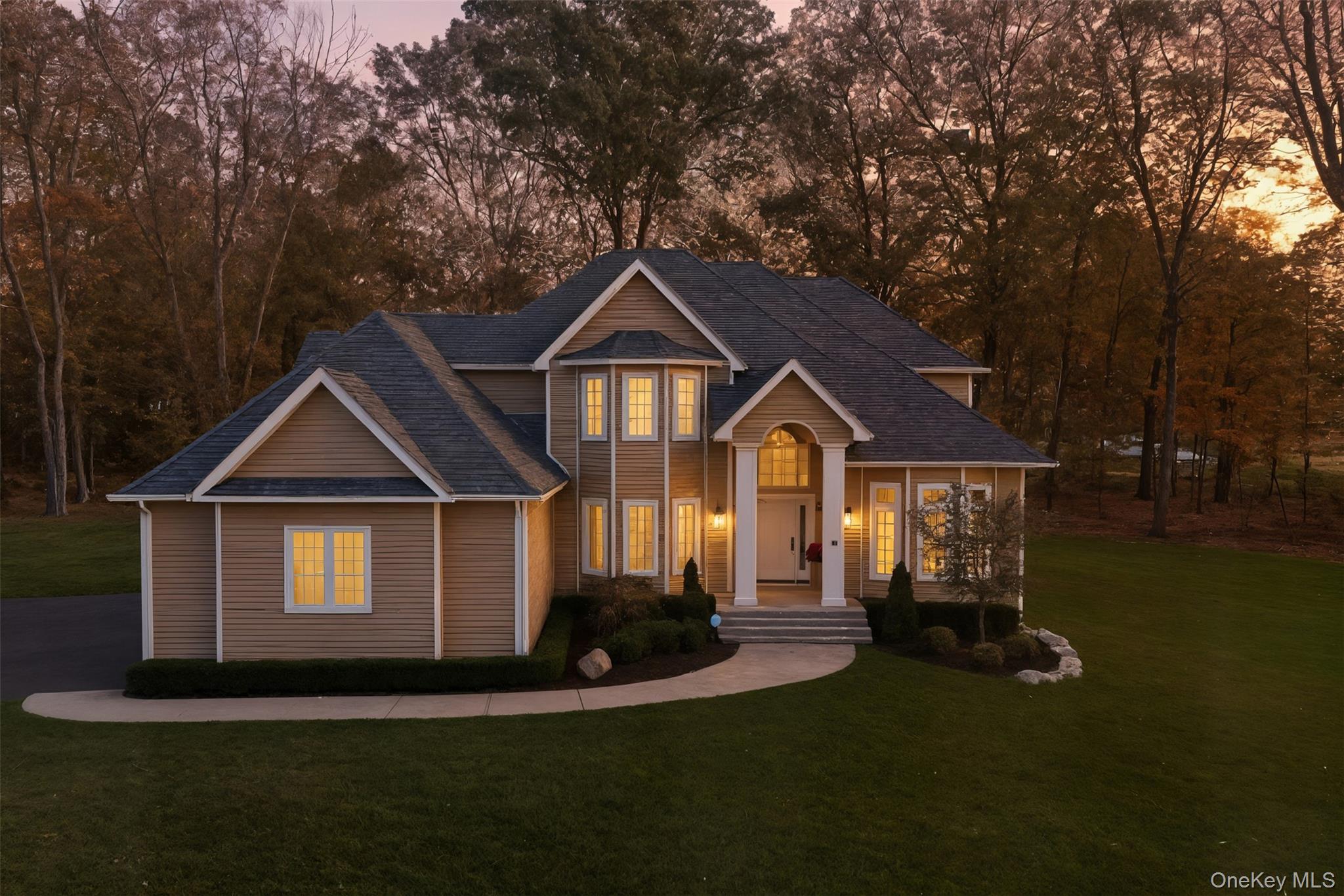 Central Valley, New York, 10917, United States, 5 Bedrooms Bedrooms, ,5 BathroomsBathrooms,Residential,For Sale,1993008