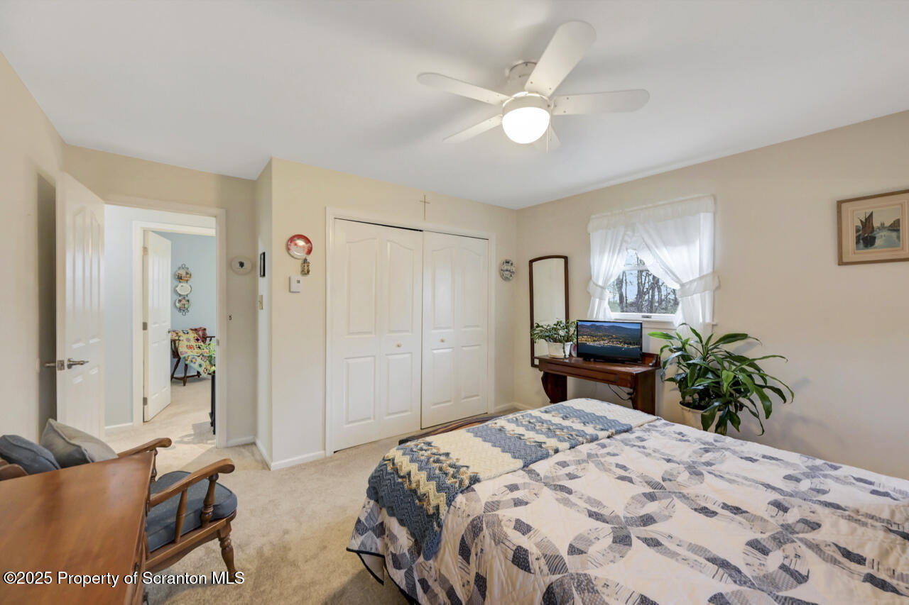 Moscow, Pennsylvania, 18444, United States, 4 Bedrooms Bedrooms, ,3 BathroomsBathrooms,Residential,For Sale,1999733