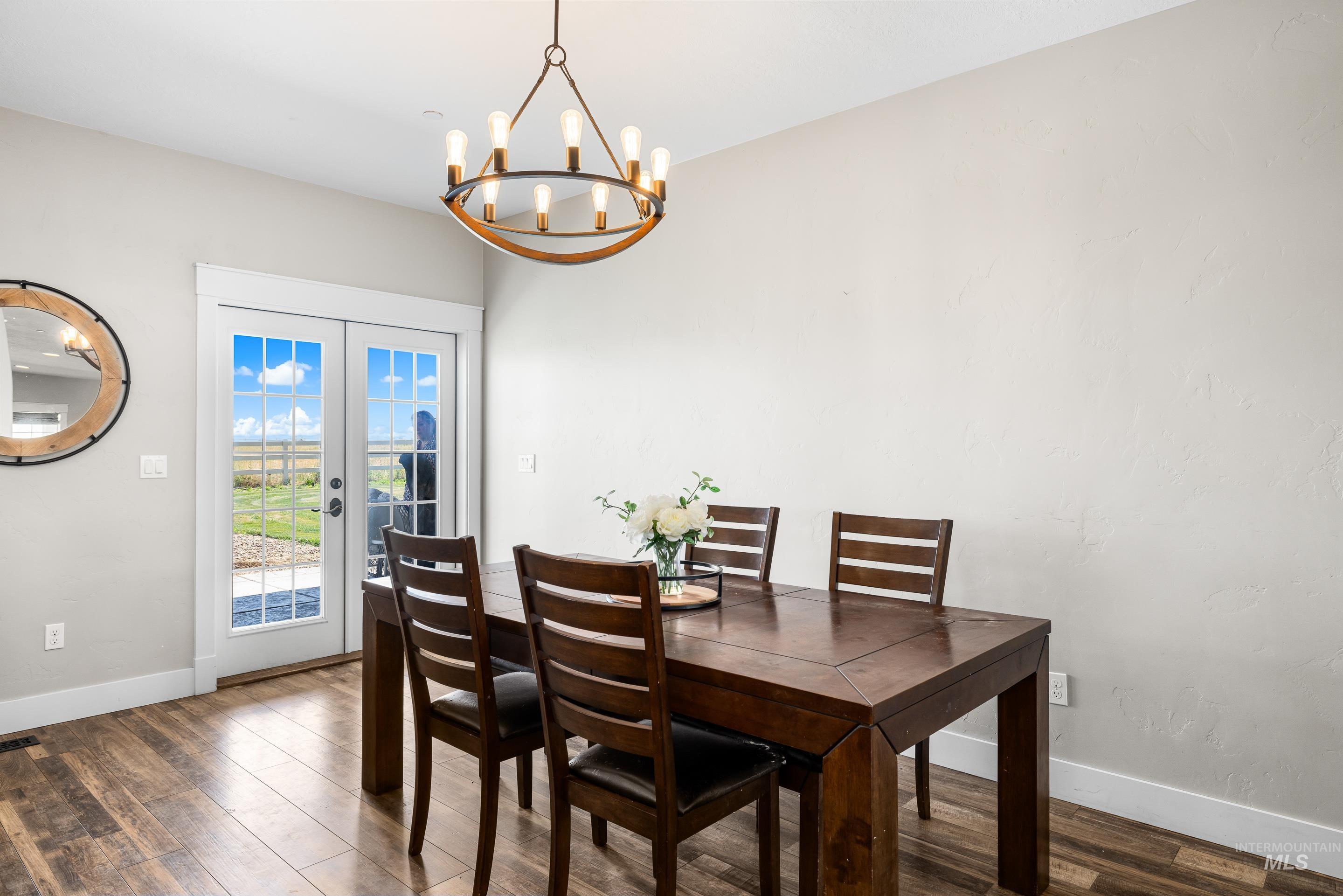 Nampa, Idaho, 83686, United States, 5 Bedrooms Bedrooms, ,Residential,For Sale,1989530