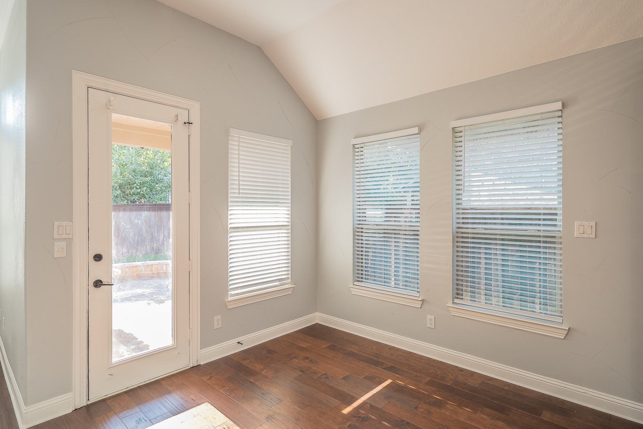 Trophy Club, Texas, 76262, United States, 4 Bedrooms Bedrooms, ,4 BathroomsBathrooms,Residential,For Sale,1977433