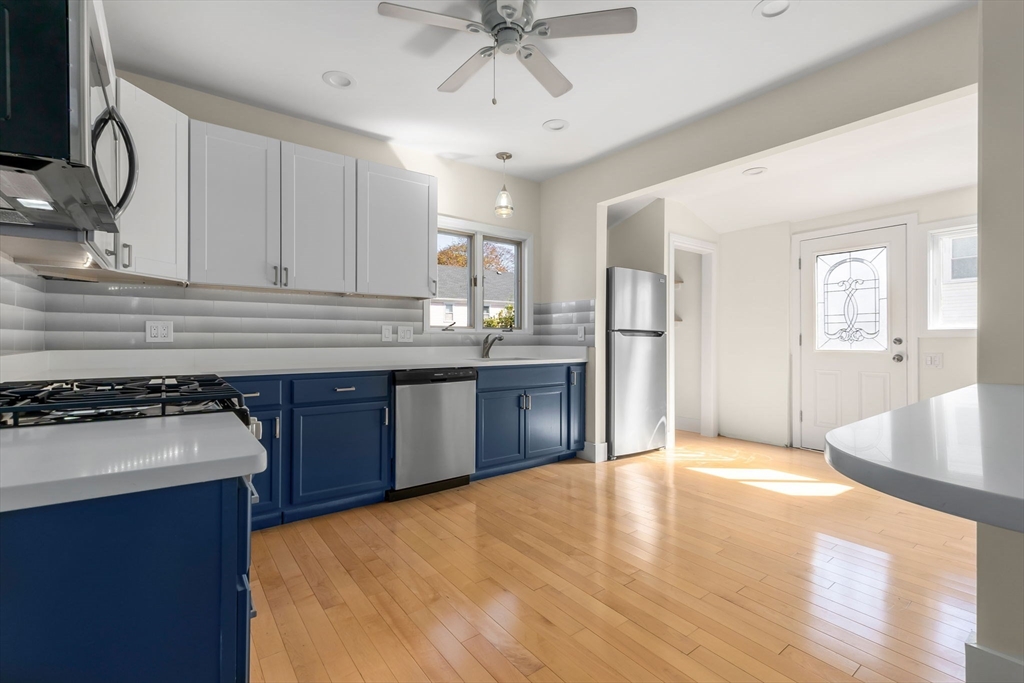 Danvers, Massachusetts, 01923, United States, 3 Bedrooms Bedrooms, ,2 BathroomsBathrooms,Residential,For Sale,1961662