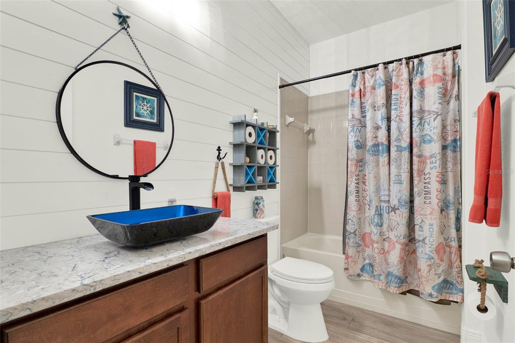 Winter Garden, Florida, 34787, United States, 6 Bedrooms Bedrooms, ,3 BathroomsBathrooms,Residential,For Sale,1907719