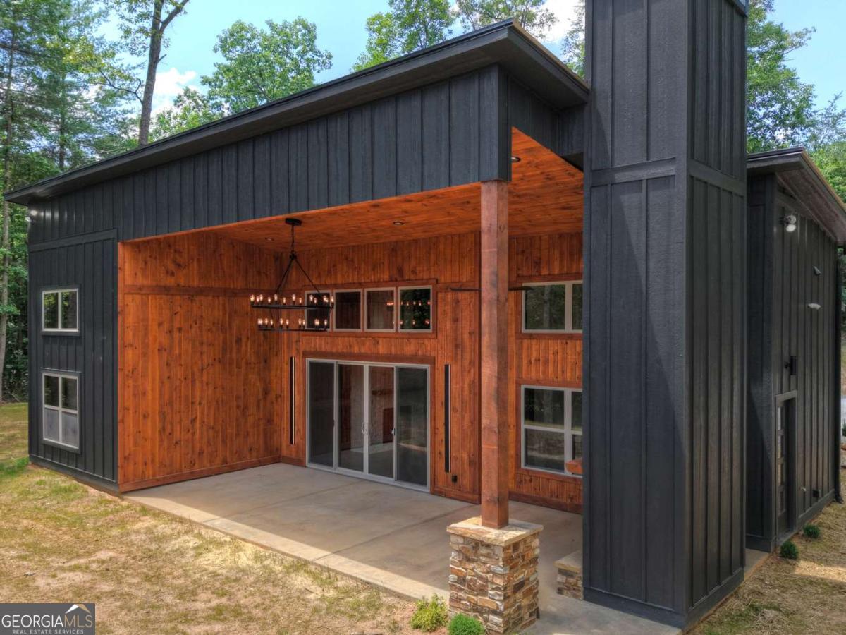 Mineral Bluff, Georgia, 30559, United States, 3 Bedrooms Bedrooms, ,3 BathroomsBathrooms,Residential,For Sale,1877867