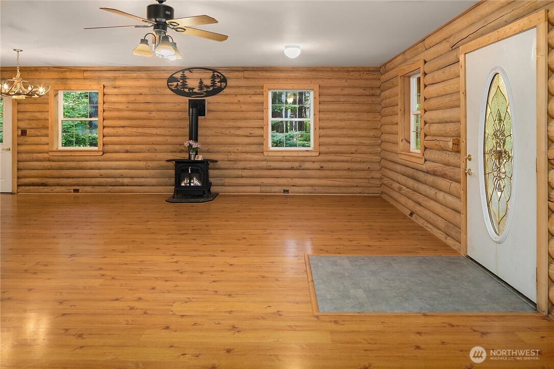 Cle Elum, Washington, 98922, United States, 1 Bedroom Bedrooms, ,1 BathroomBathrooms,Residential,For Sale,1901684