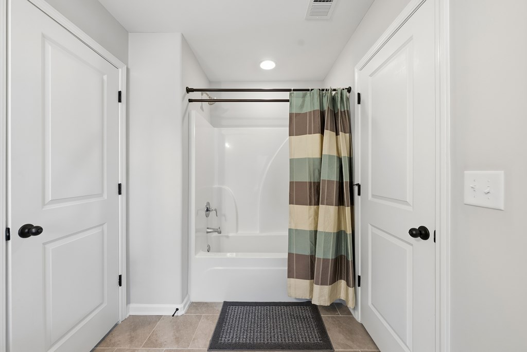 Fortson, Georgia, 31808, United States, 5 Bedrooms Bedrooms, ,5 BathroomsBathrooms,Residential,For Sale,1996053