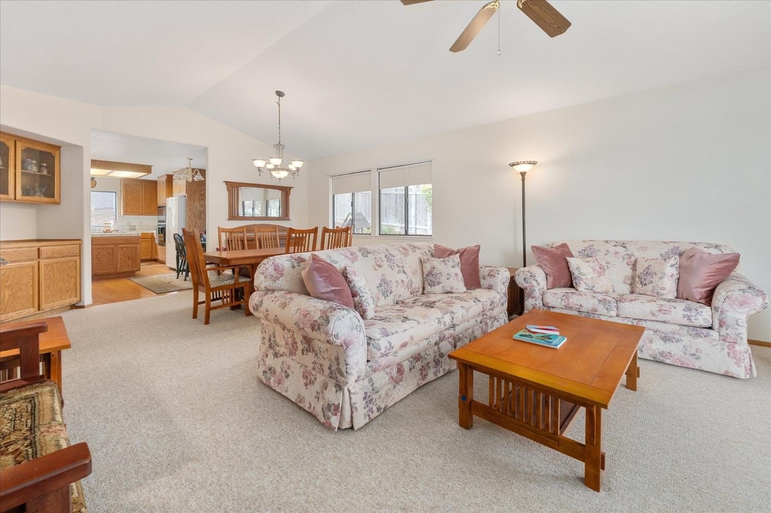 Angels Camp, California, 95222, United States, 3 Bedrooms Bedrooms, ,2 BathroomsBathrooms,Residential,For Sale,1974702