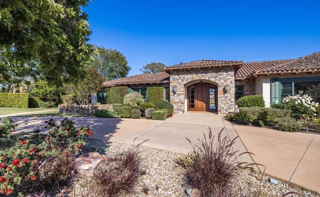 Rancho Santa Fe, California, 92067, United States, 6 Bedrooms Bedrooms, ,7 BathroomsBathrooms,Residential,For Sale,1847719