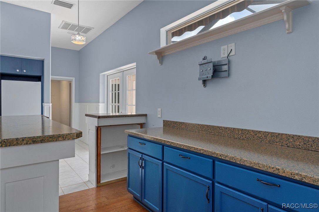 Homosassa, Florida, 34446, United States, 5 Bedrooms Bedrooms, ,4 BathroomsBathrooms,Residential,For Sale,1916240