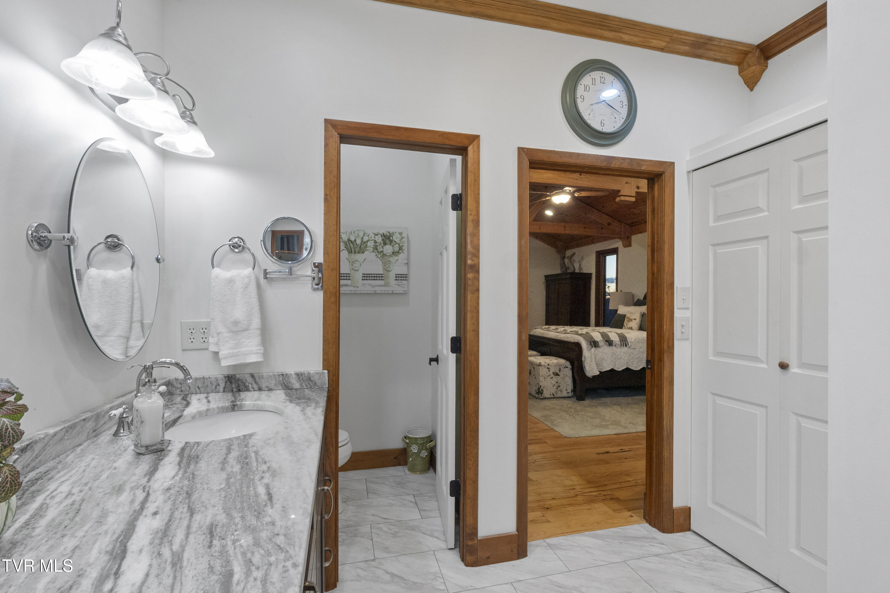 Parrottsville, Tennessee, 37843, United States, 5 Bedrooms Bedrooms, ,4 BathroomsBathrooms,Residential,For Sale,2005757