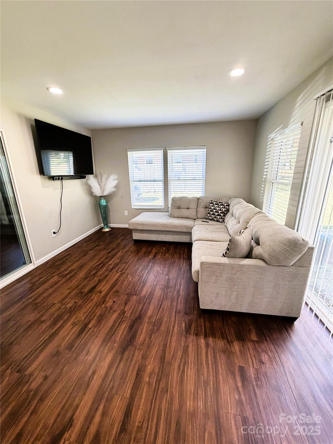 Charlotte, North Carolina, 28227, United States, 5 Bedrooms Bedrooms, ,4 BathroomsBathrooms,Residential,For Sale,1995708