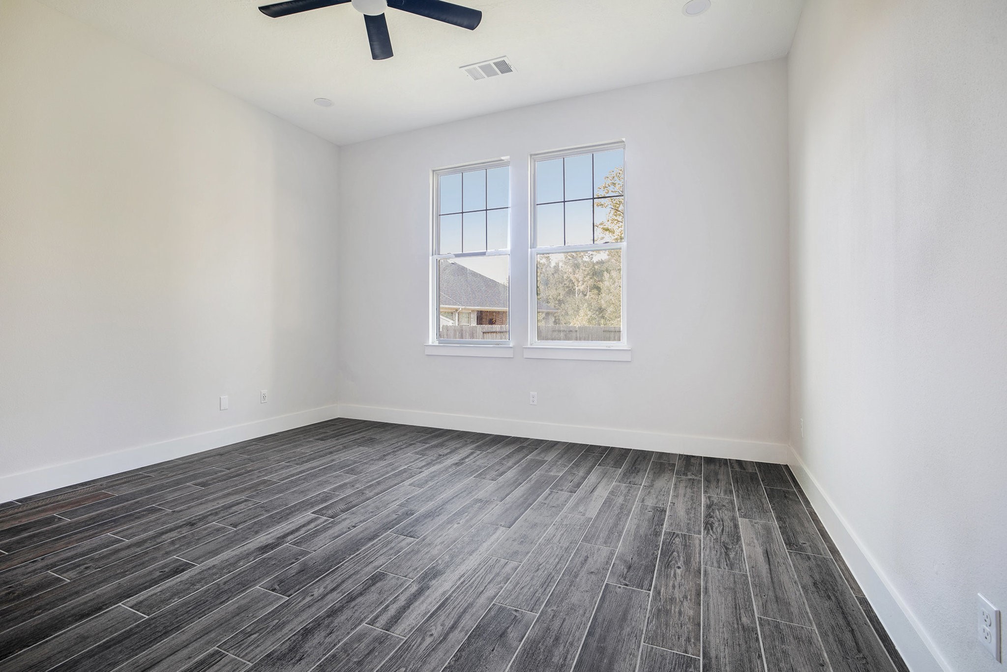 Tomball, Texas, 77375, United States, 4 Bedrooms Bedrooms, ,4 BathroomsBathrooms,Residential,For Sale,1956525