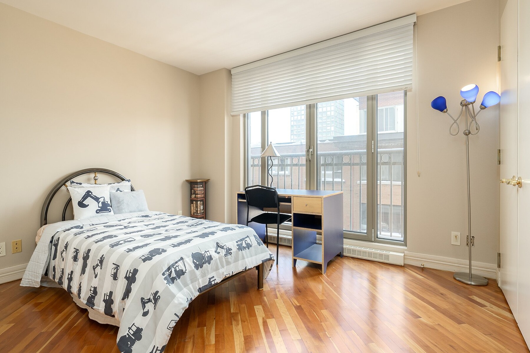  Luxurious Expansive Condo - 物件實景