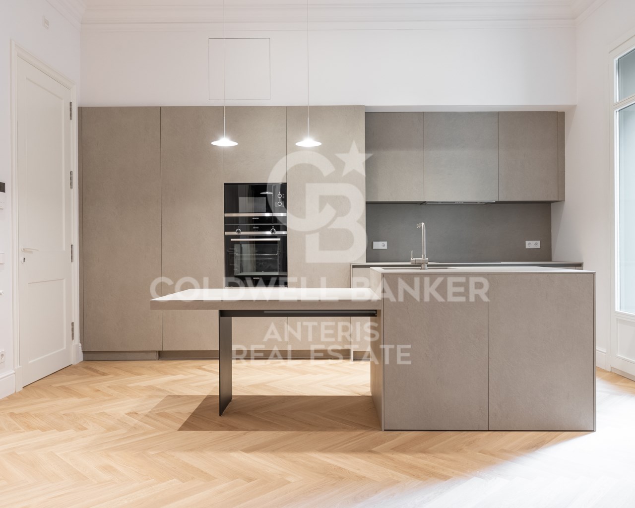 Barcelona, Barcelona, Ciutat Vella, El G?tic Barce, Barcelona, Catalonia, ES, 1 Bedroom Bedrooms, ,1 BathroomBathrooms,Residential,For Sale,Barcelona, Barcelona, Ciutat Vella, El G?tic Barce,1448570
