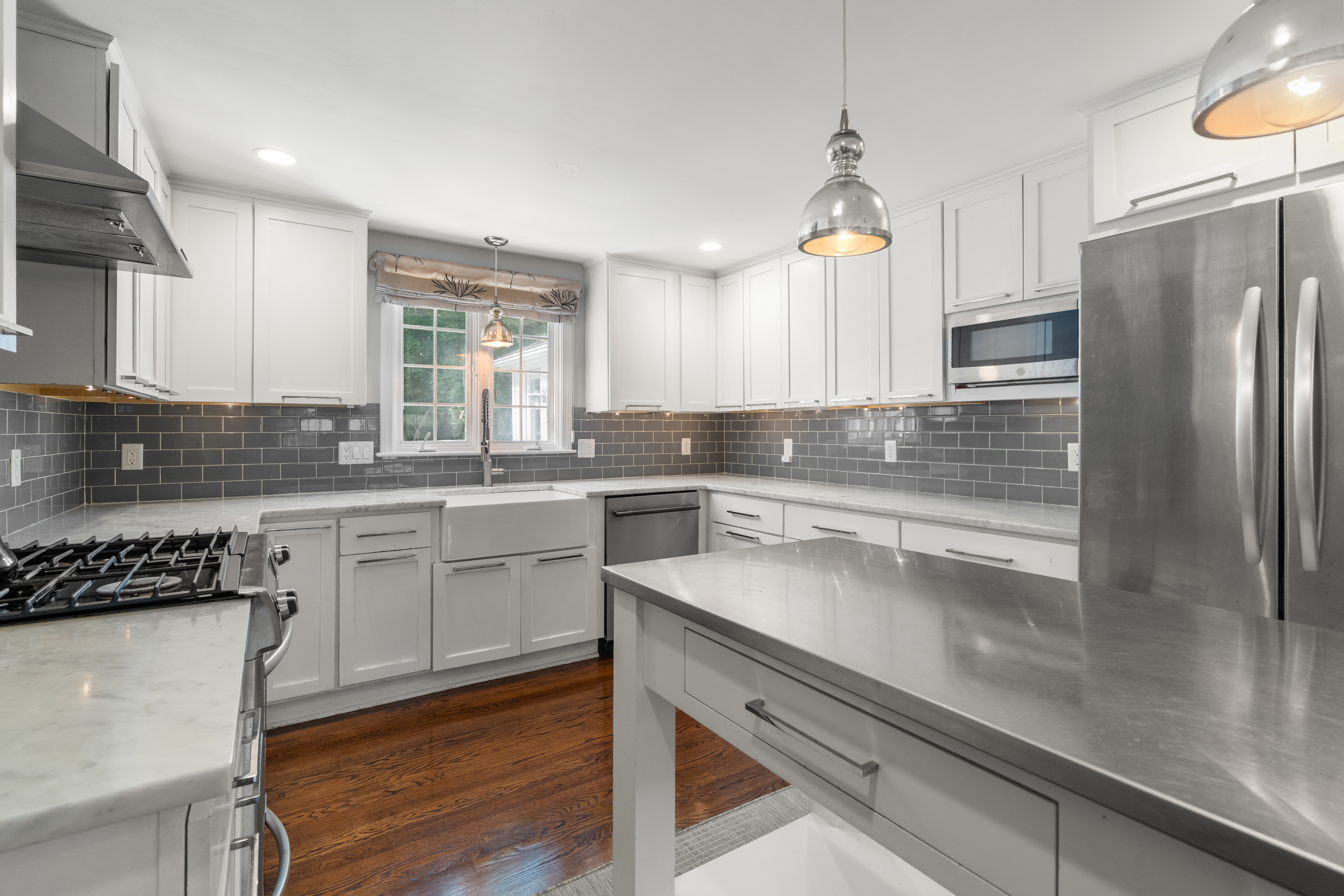 18 Hearthstone Cir, Wayland, MA, 01778 - 物件實景