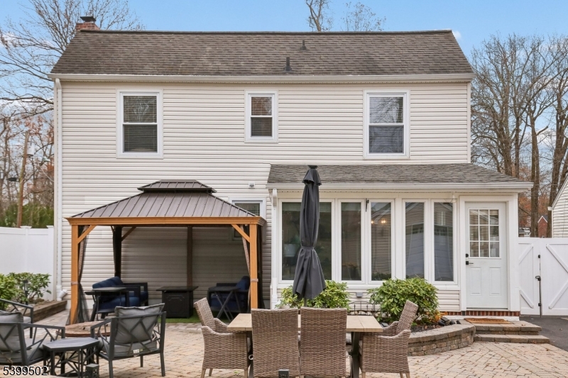 Plainfield City, New Jersey, 07062, United States, 3 Bedrooms Bedrooms, ,2 BathroomsBathrooms,Residential,For Sale,2003425