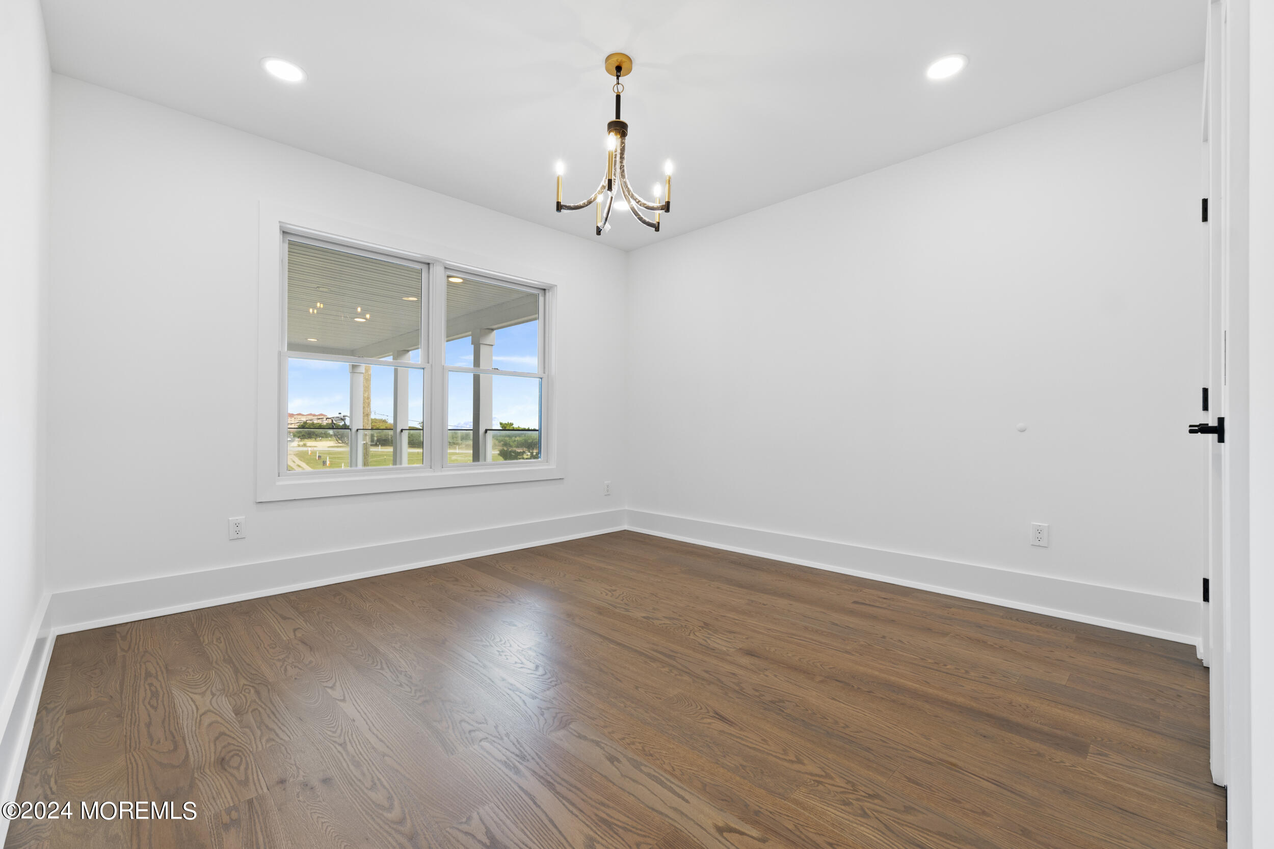 Long Branch, New Jersey, 07740, United States, 5 Bedrooms Bedrooms, ,4 BathroomsBathrooms,Residential,For Sale,1996653