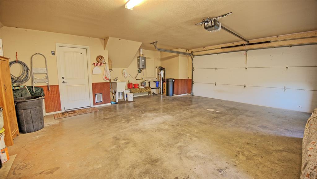 Paradise, Texas, 76073, United States, 4 Bedrooms Bedrooms, ,3 BathroomsBathrooms,Residential,For Sale,1982830