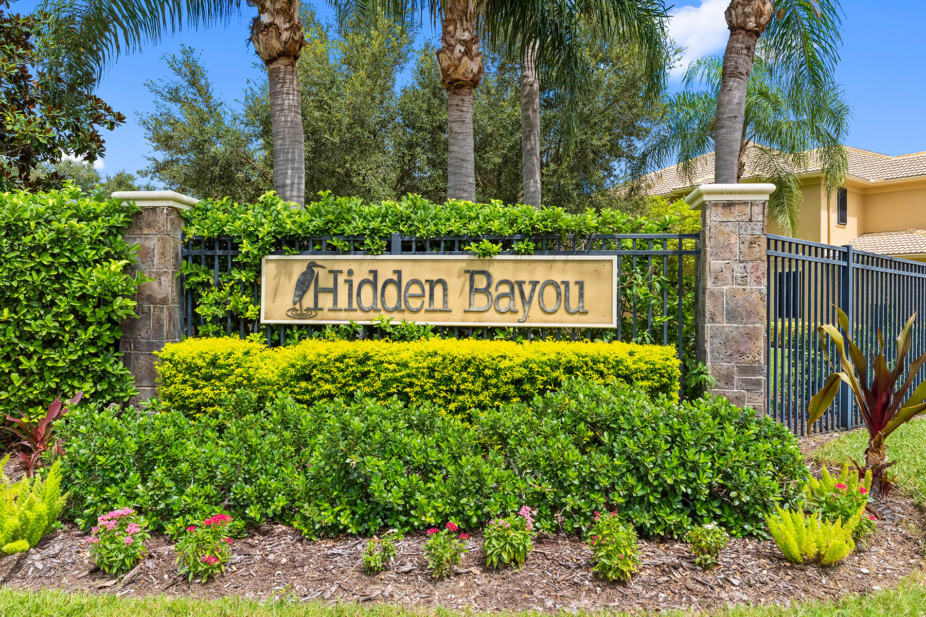  HIDDEN BAYOU TWNHMS - 物件實景