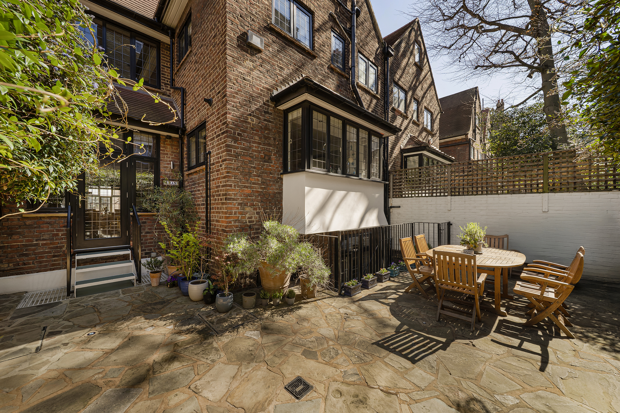  A substantial seven-bedroom family house with a west-facing garden in Chelsea - 物件實景