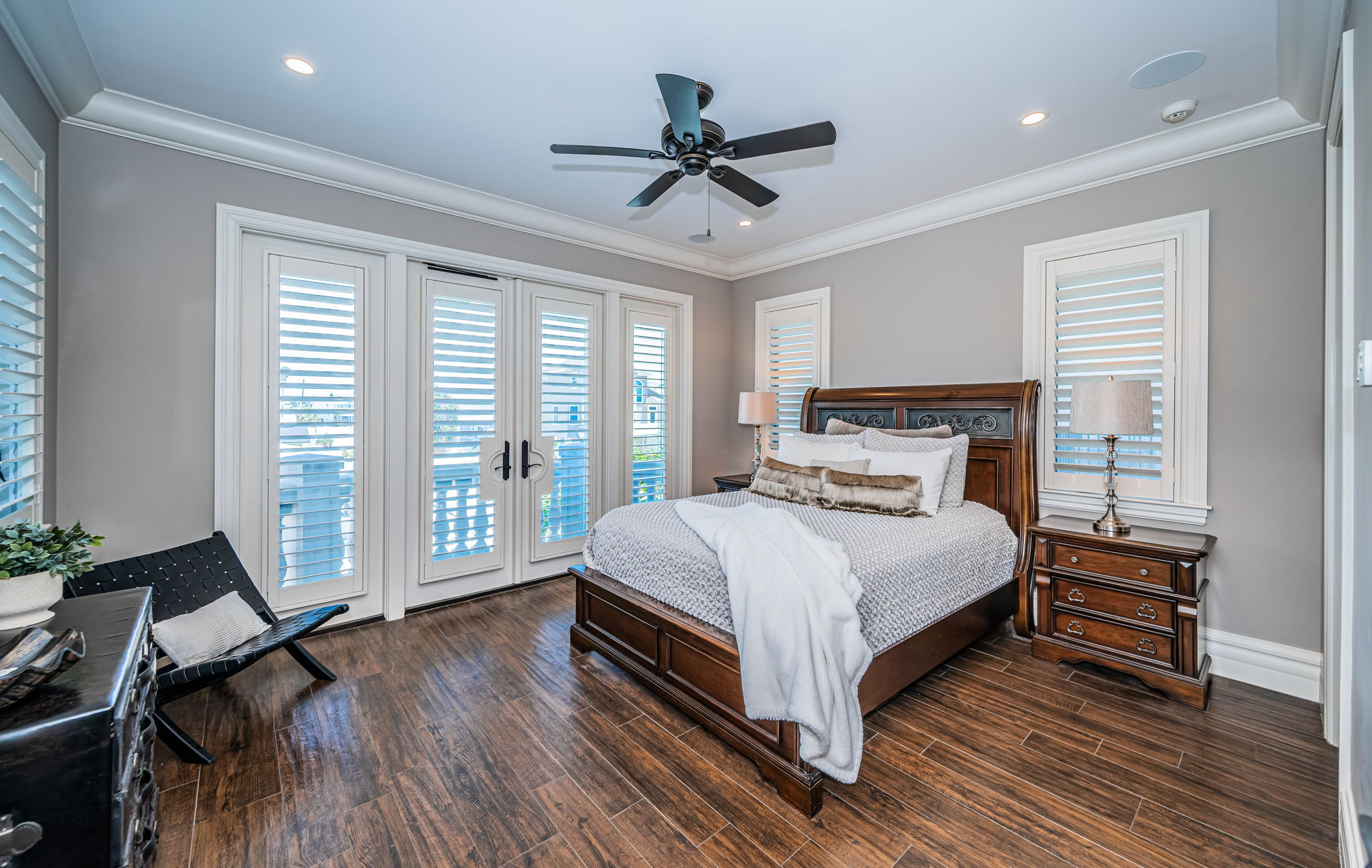 Redington Shores, Florida, 33708, United States, 5 Bedrooms Bedrooms, ,6 BathroomsBathrooms,Residential,For Sale,1921894