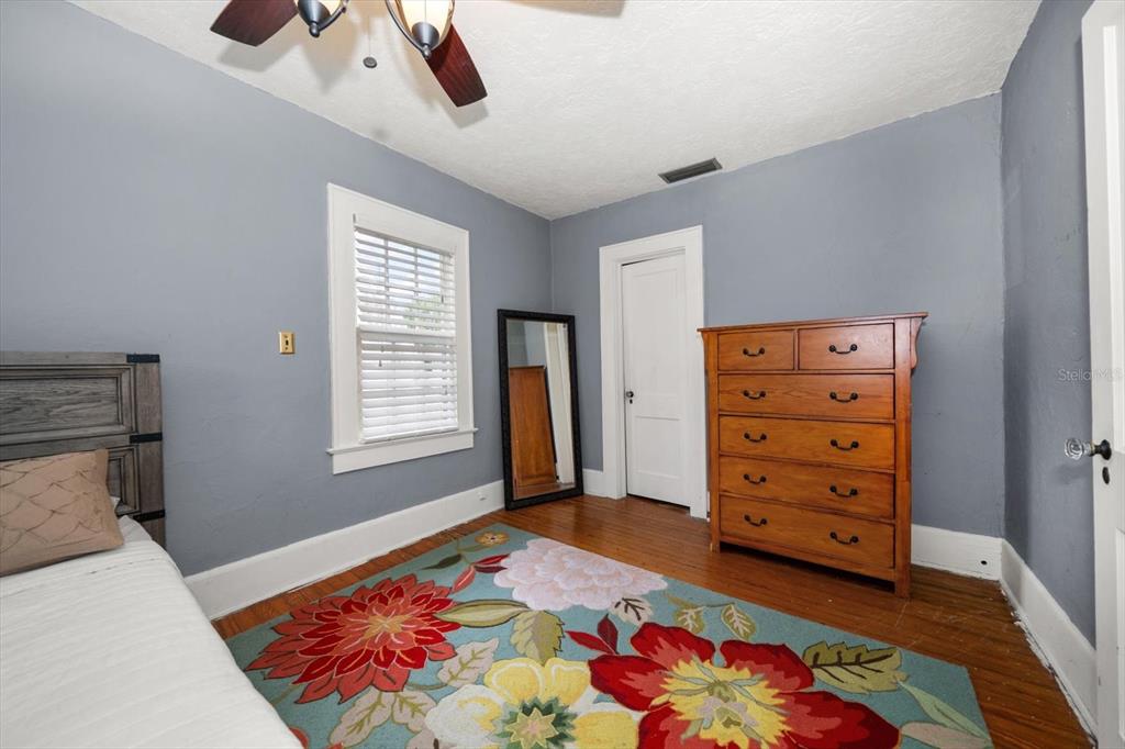 Clearwater, Florida, 33755, United States, 4 Bedrooms Bedrooms, ,3 BathroomsBathrooms,Residential,For Sale,1848993