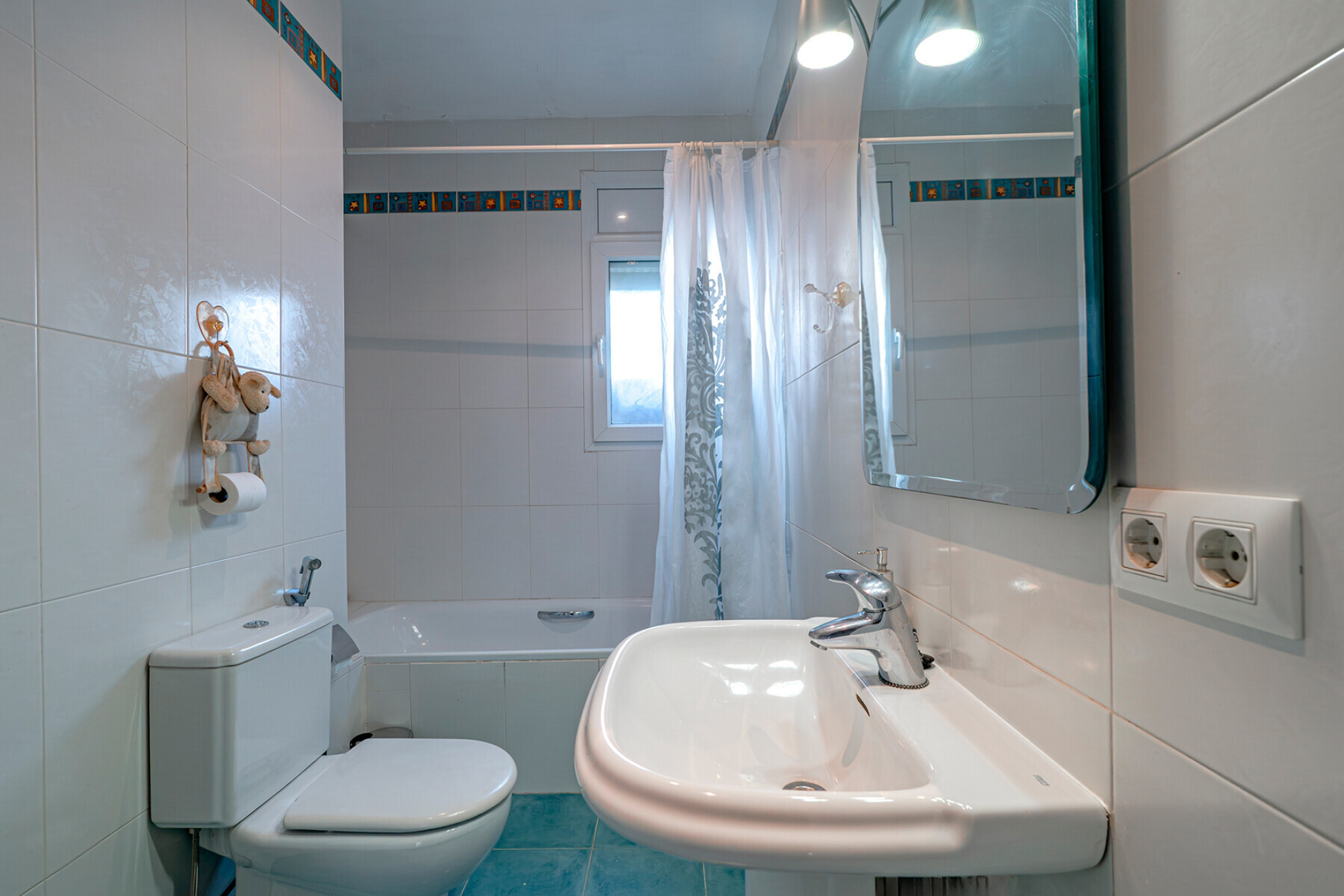  Exclusive Mediterranean Villa in Prime Empuriabrava Location - 物件實景