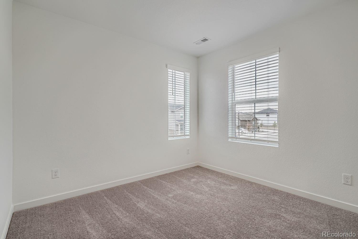 Thornton, Colorado, 80602, United States, 3 Bedrooms Bedrooms, ,2 BathroomsBathrooms,Residential,For Sale,1960668