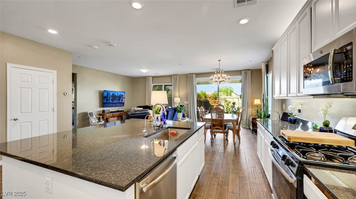 Henderson, Nevada, 89002, United States, 3 Bedrooms Bedrooms, ,3 BathroomsBathrooms,Residential,For Sale,1986221