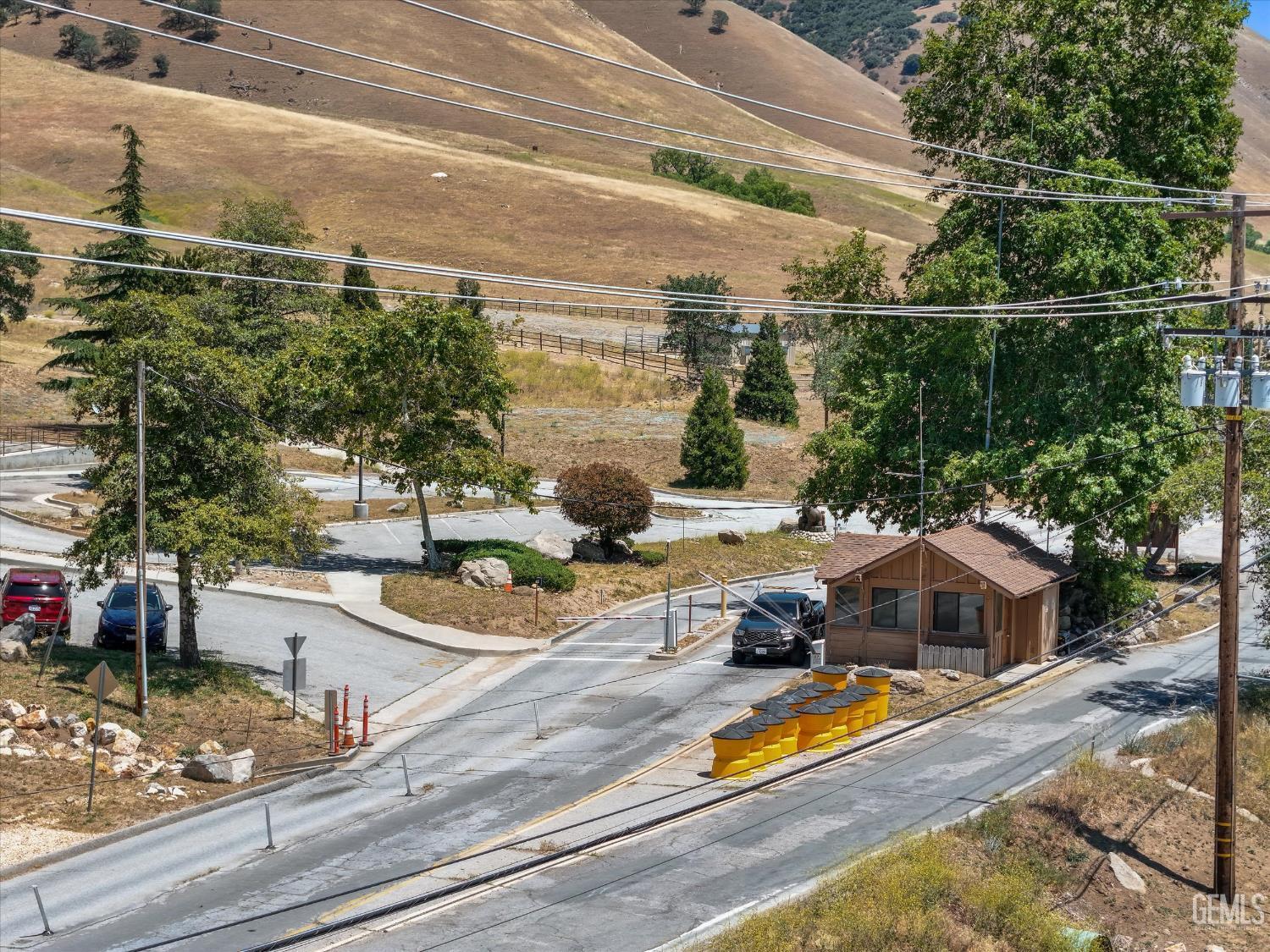 Tehachapi, California, 93561, United States, 3 Bedrooms Bedrooms, ,2 BathroomsBathrooms,Residential,For Sale,2049487