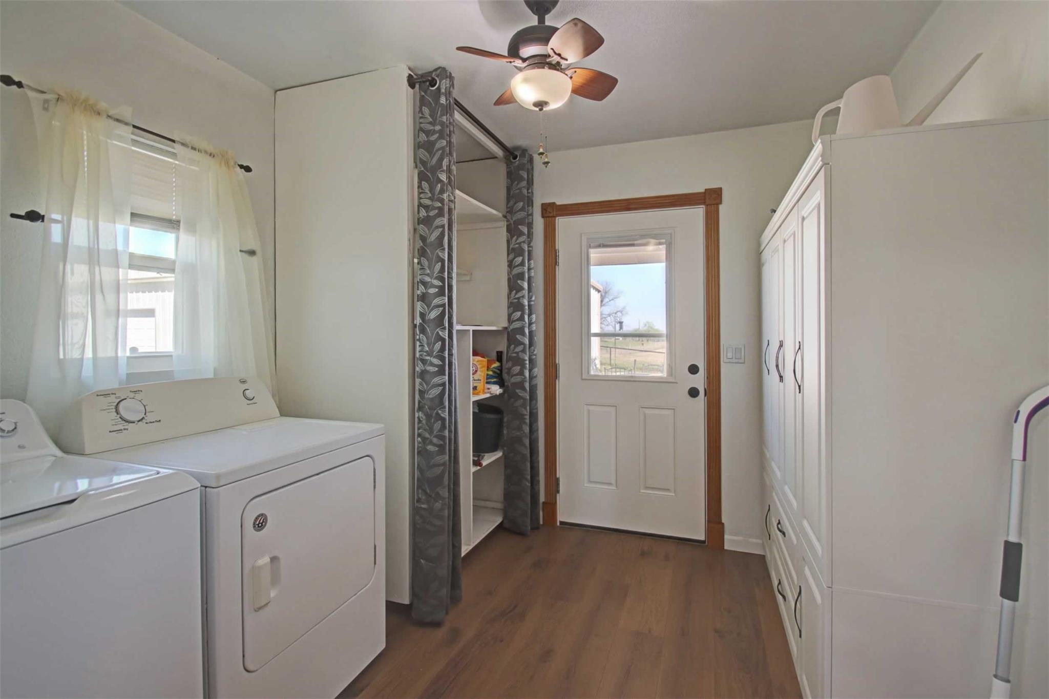 Springtown, Texas, 76082, United States, 3 Bedrooms Bedrooms, ,2 BathroomsBathrooms,Residential,For Sale,2049290