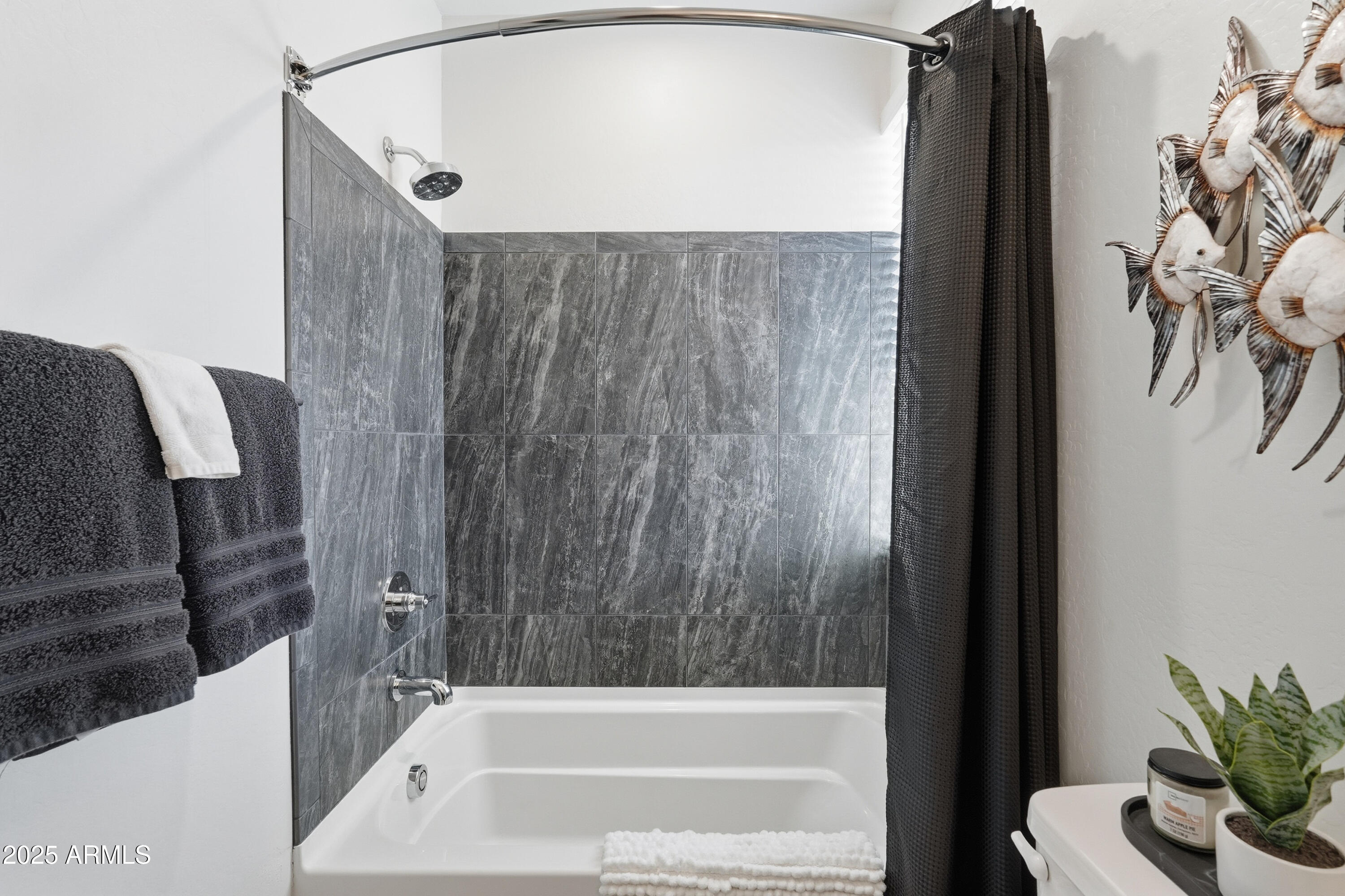 Carefree, Arizona, 85377, United States, 3 Bedrooms Bedrooms, ,3 BathroomsBathrooms,Residential,For Sale,1989596