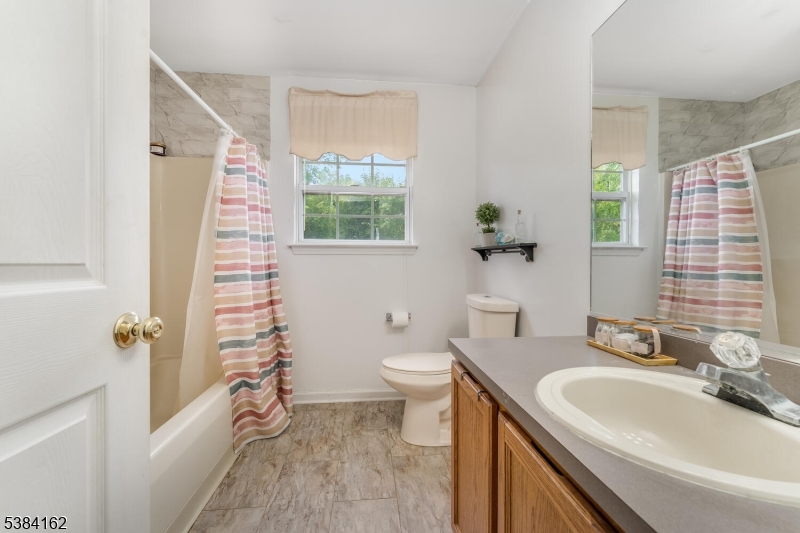 Oxford, New Jersey, 07863, United States, 4 Bedrooms Bedrooms, ,3 BathroomsBathrooms,Residential,For Sale,1981869