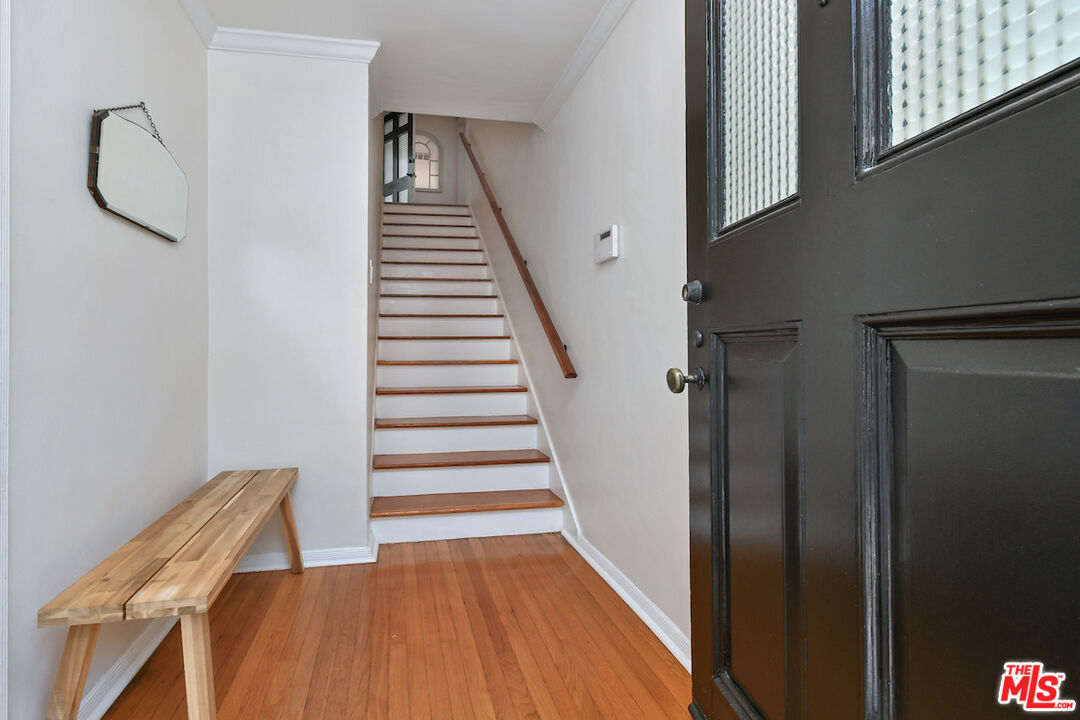 Los Angeles, California, 90077, United States, 3 Bedrooms Bedrooms, ,2 BathroomsBathrooms,Residential,For Sale,1901054