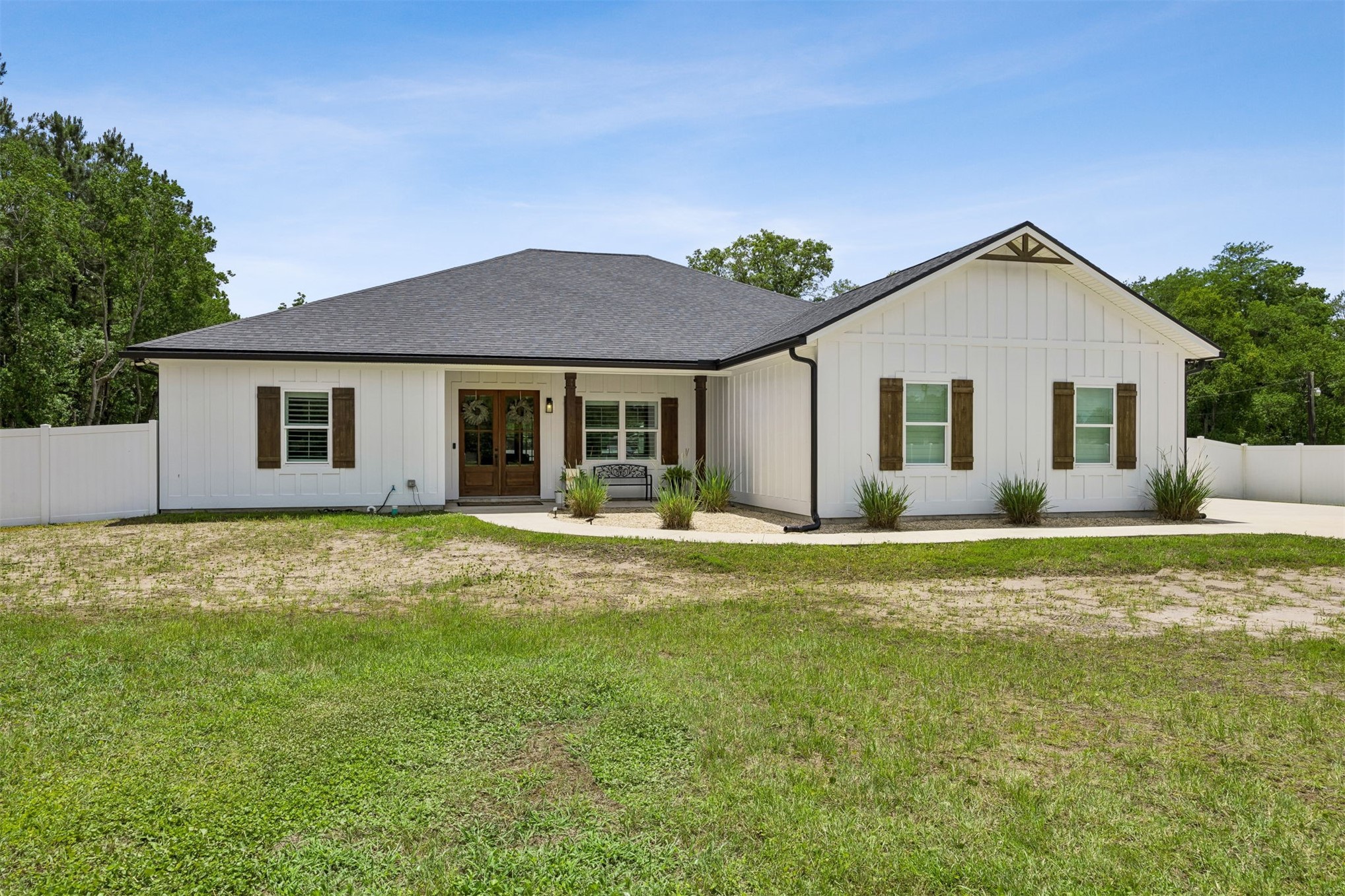 Callahan, Florida, 32011, United States, 4 Bedrooms Bedrooms, ,2 BathroomsBathrooms,Residential,For Sale,2049418