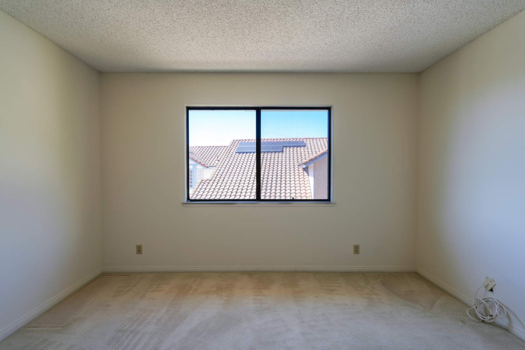  2440 Flintridge Drive - 物件實景