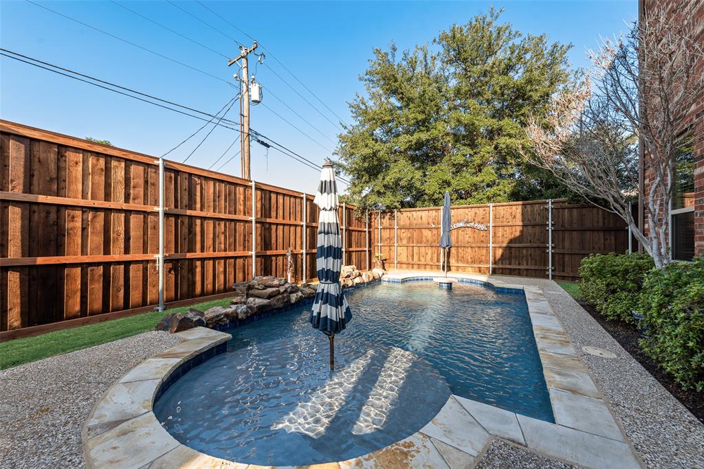 Rowlett, Texas, 75088, United States, 4 Bedrooms Bedrooms, ,3 BathroomsBathrooms,Residential,For Sale,1949742