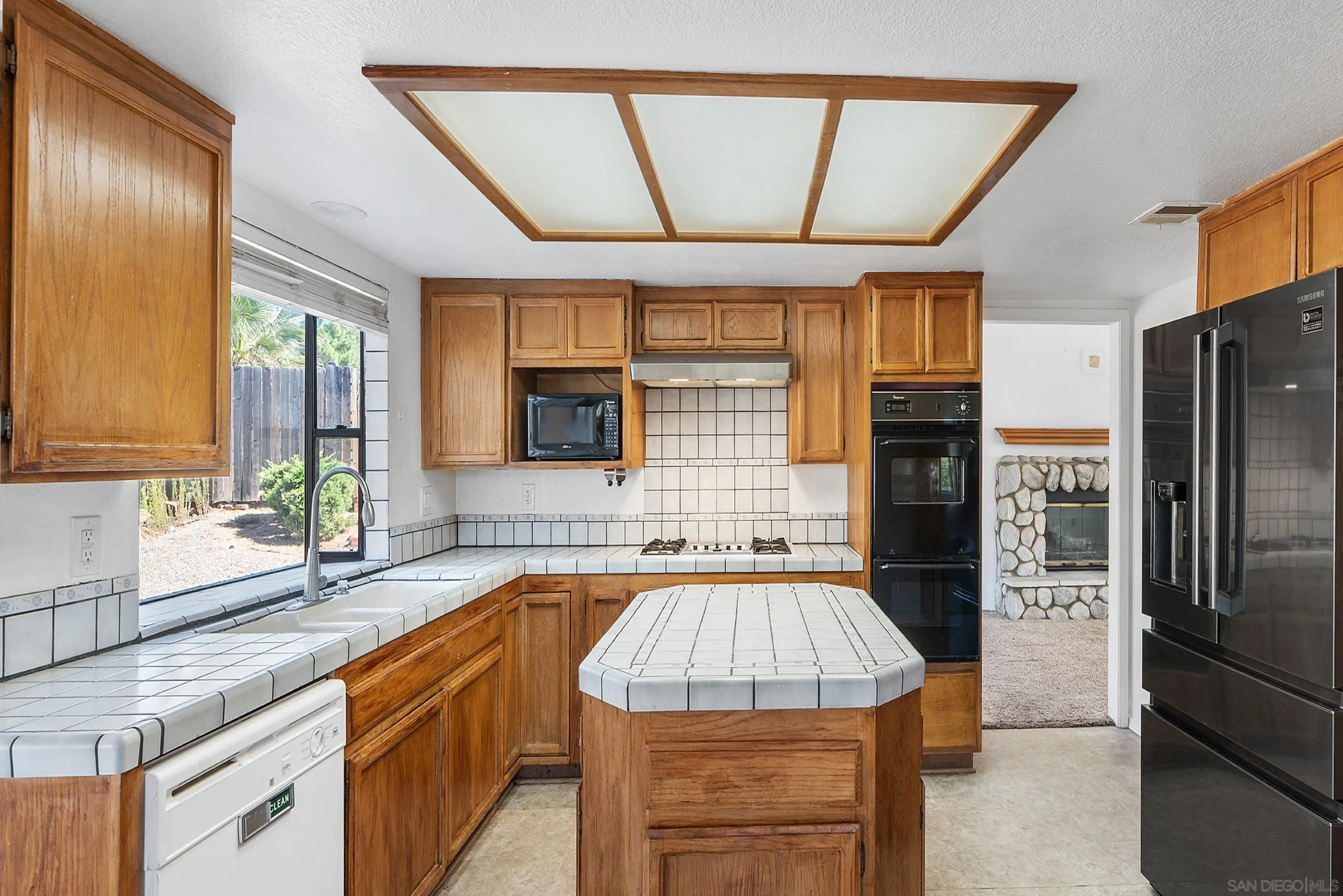 Ramona, California, 92065, United States, 4 Bedrooms Bedrooms, ,3 BathroomsBathrooms,Residential,For Sale,1985342