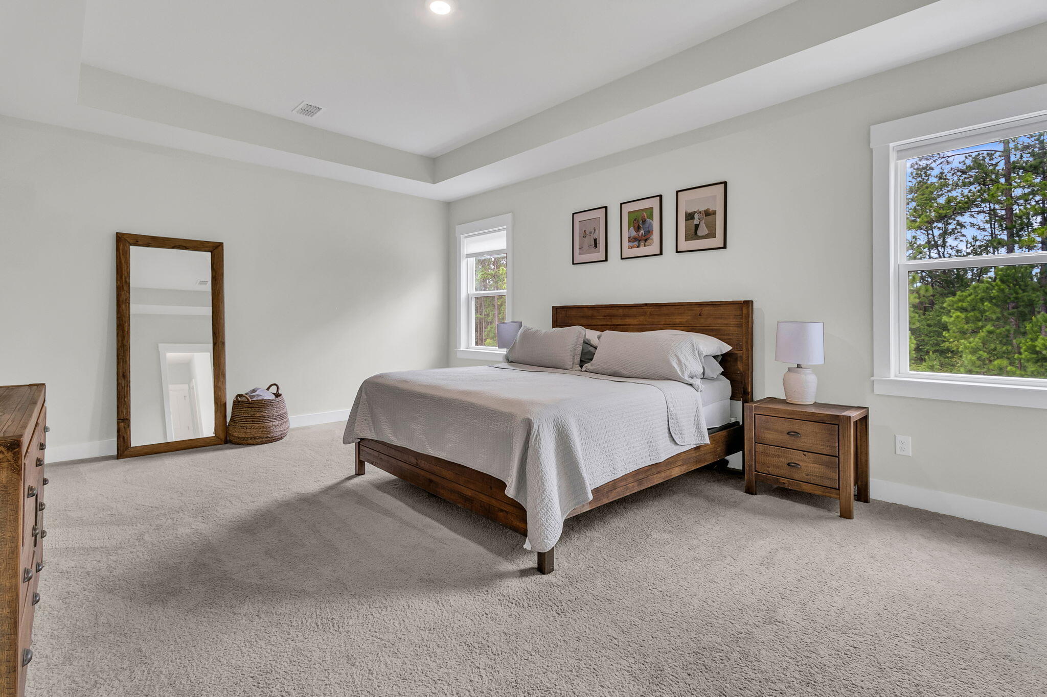 Summerville, South Carolina, 29486, United States, 4 Bedrooms Bedrooms, ,4 BathroomsBathrooms,Residential,For Sale,1974622