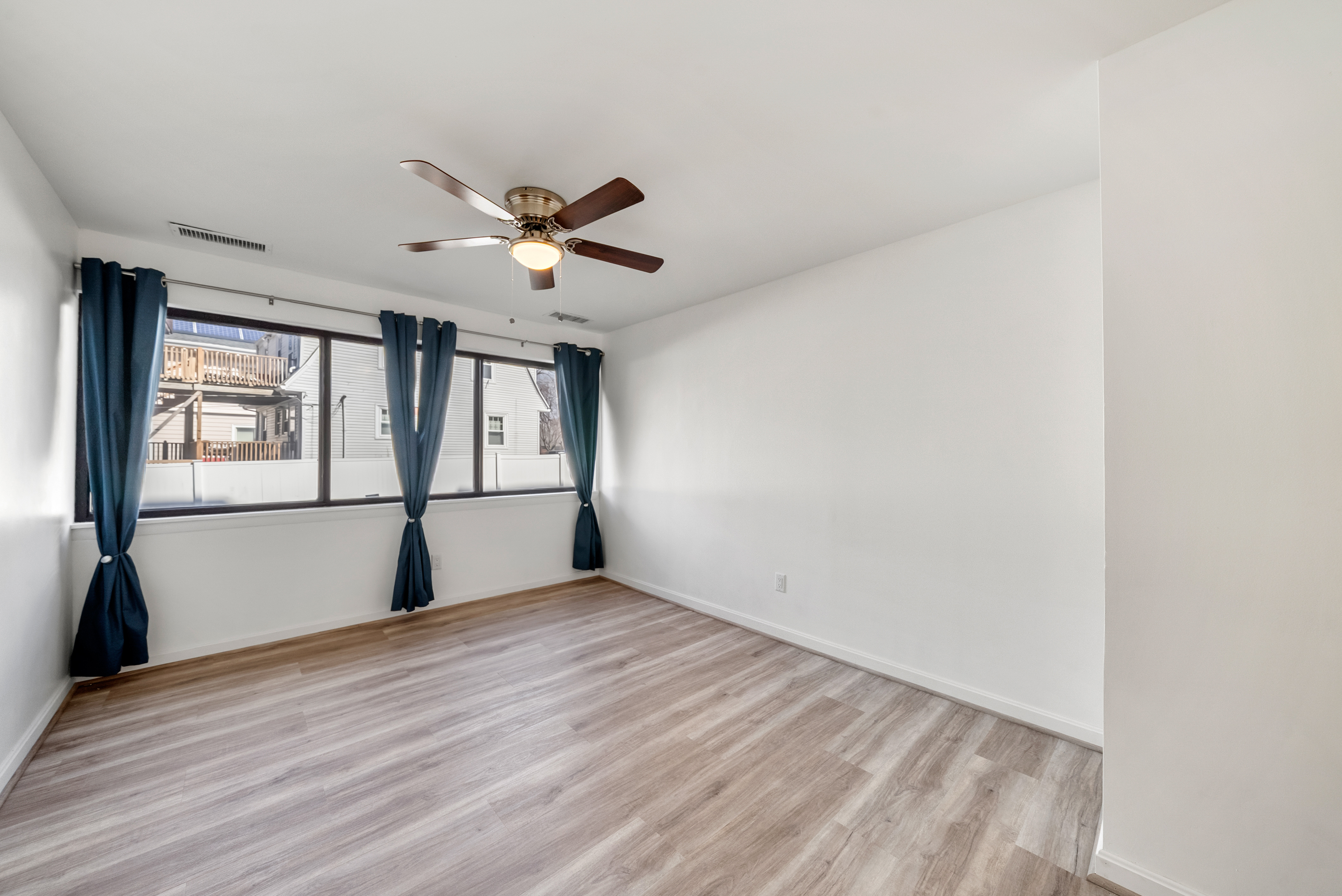  1 Carey Circle, Revere, MA, 02151 - 物件實景