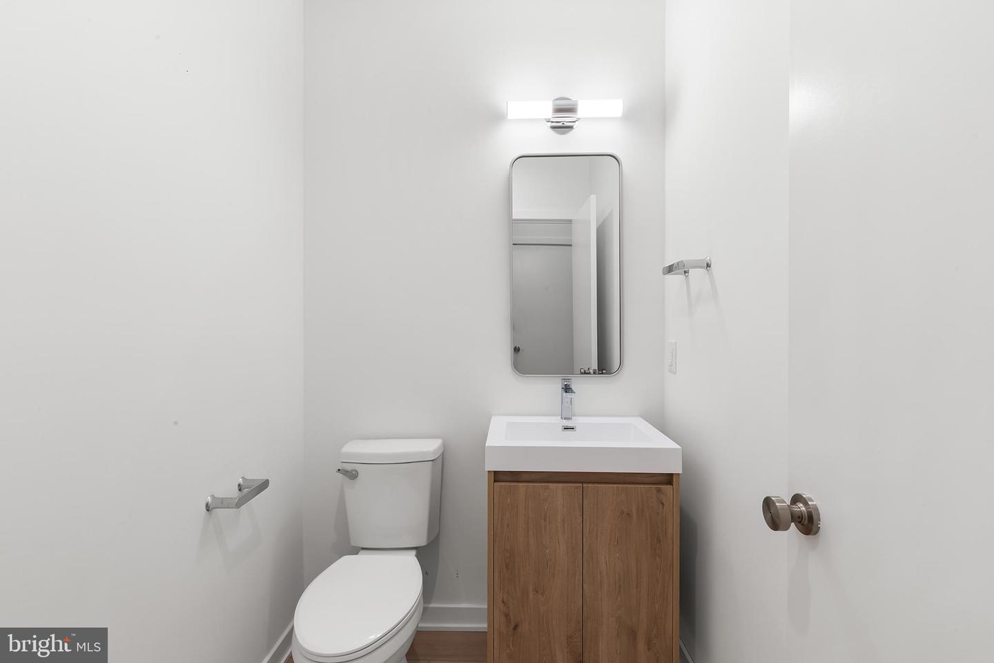 Philadelphia, Pennsylvania, 19128, United States, 4 Bedrooms Bedrooms, ,4 BathroomsBathrooms,Residential,For Sale,1898487