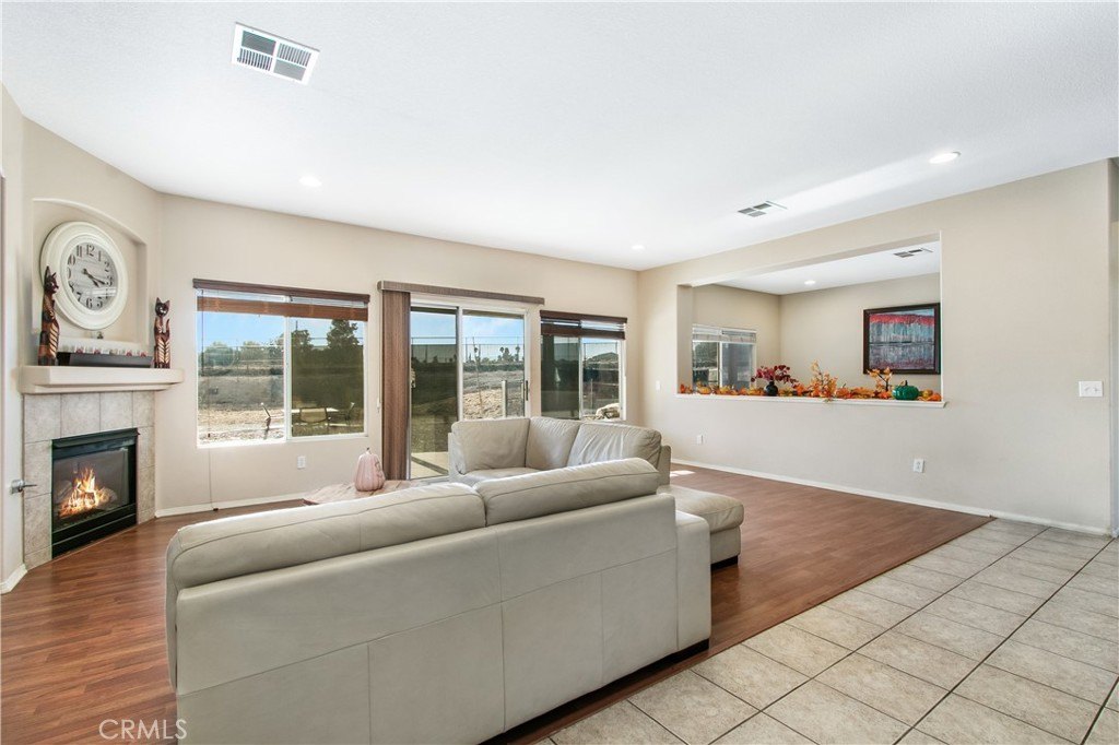 Banning, California, 92220, United States, 3 Bedrooms Bedrooms, ,2 BathroomsBathrooms,Residential,For Sale,1929042
